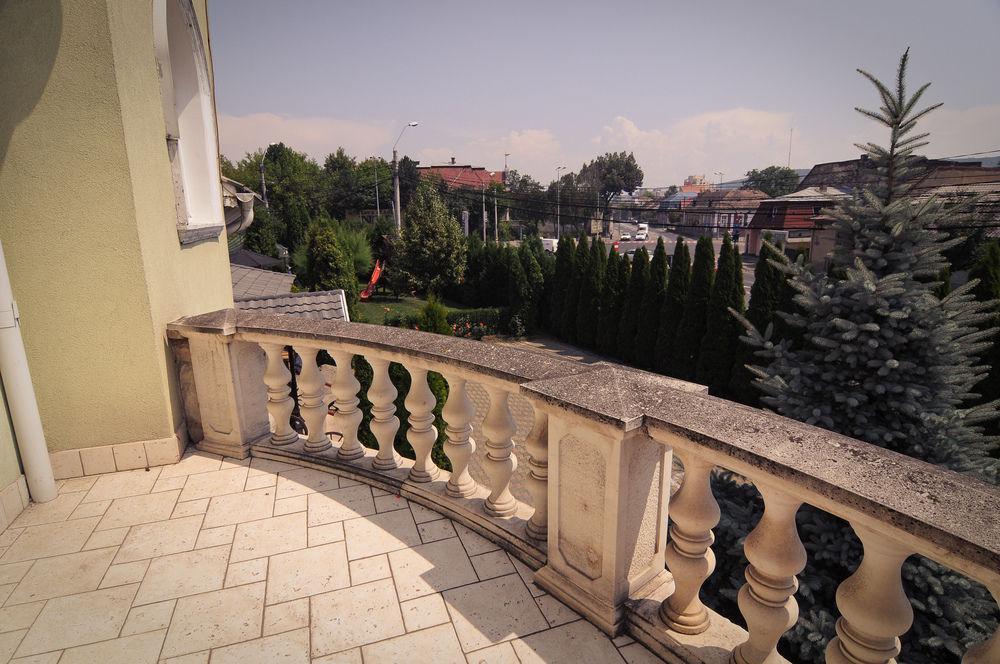 Hotel Pension La Cupola Târgu-Mureş Exterior foto